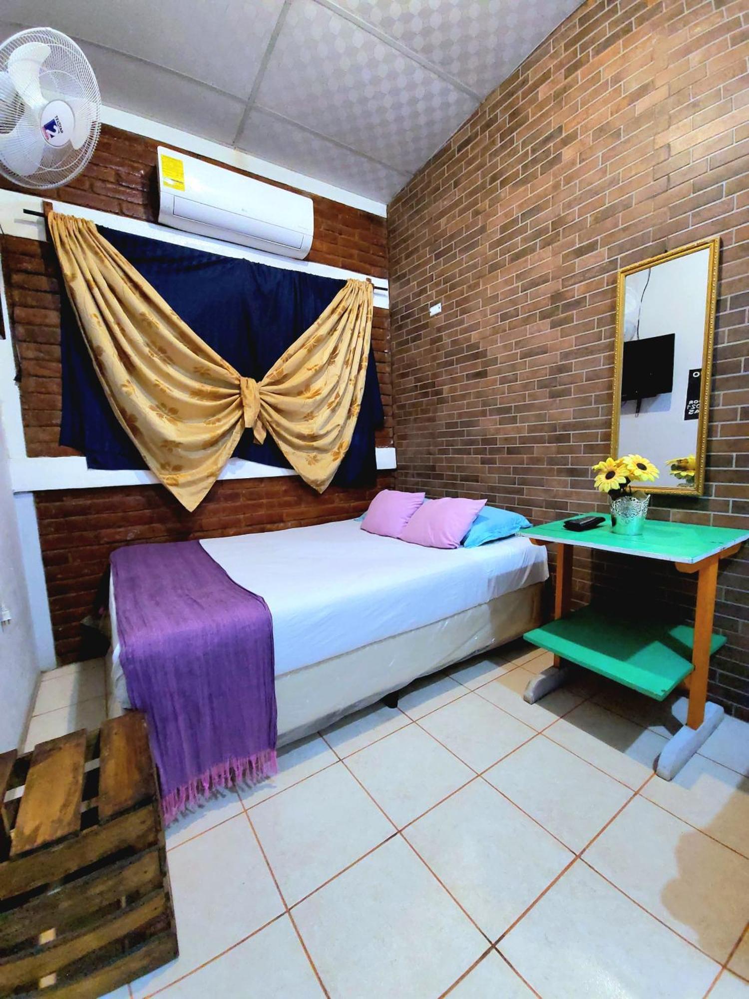 Hostal Leyendas León エクステリア 写真